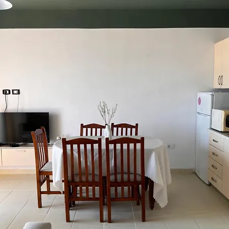 Apartment Port Breeze *