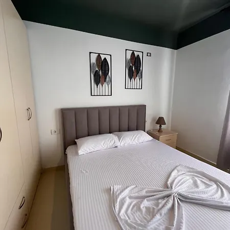 Apartment Port Breeze *